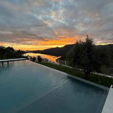 Bed & Breakfast Estrela Do Geres - Casa Fernandes Outeiro (Tras-Os-Montes)