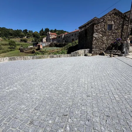 Estrela Do Geres - Casa Fernandes Outeiro (Tras-Os-Montes)