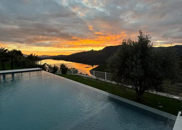 Alojamento de Acomodação e Pequeno-almoço Estrela Do Gerês - Casa Fernandes Outeiro (Tras-Os-Montes)