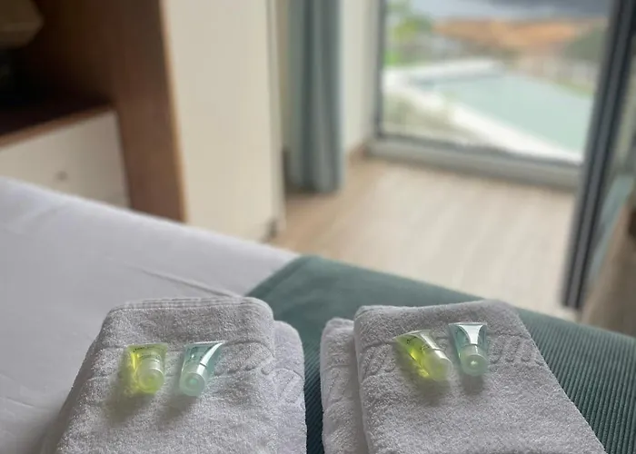 Alojamento de Acomodação e Pequeno-almoço Estrela Do Gerês - Casa Fernandes 4*